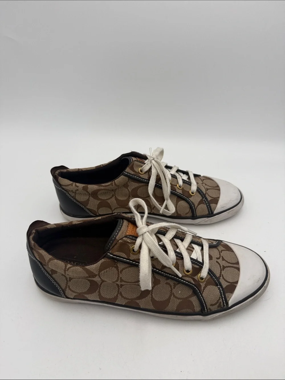 Coach Tan/Brown Signature Canvas Lace-Up Sneakers women 12 casual Y2K vacation